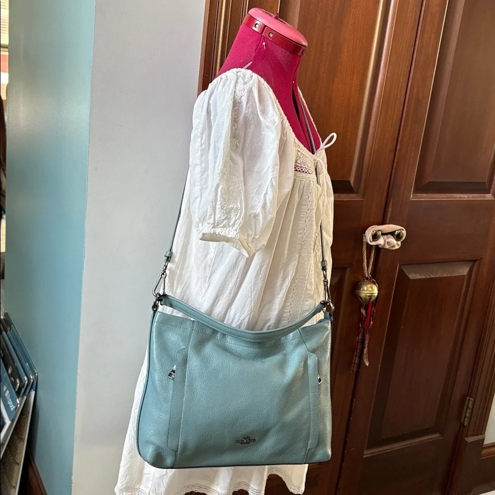Coach Scout hobo bag 24770 pebbled Leather mineral blue gunmetal HW EUC